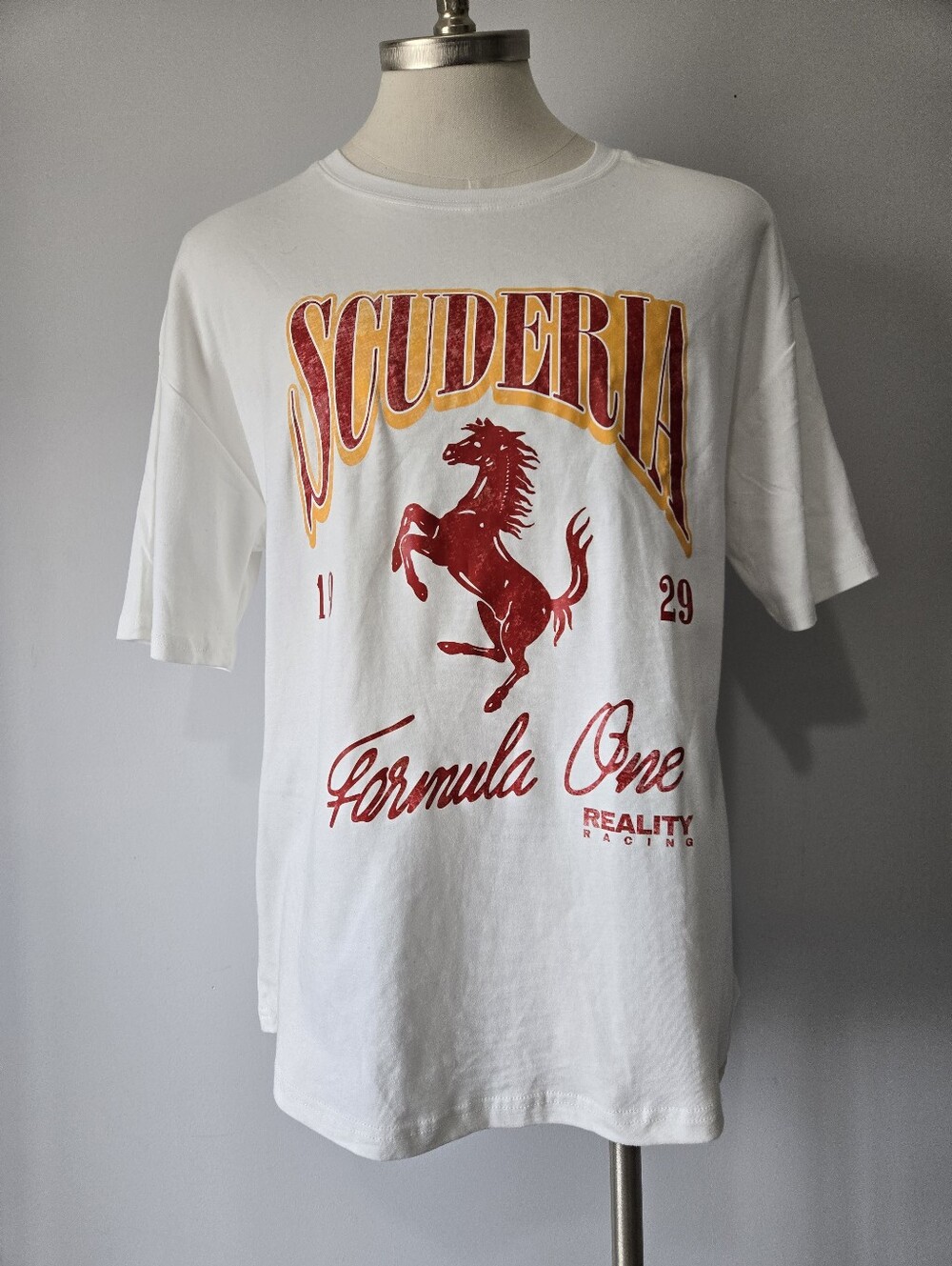 Reality Racing Formula One Scuderia Ferrari Short Sleeve Tee. Size Large